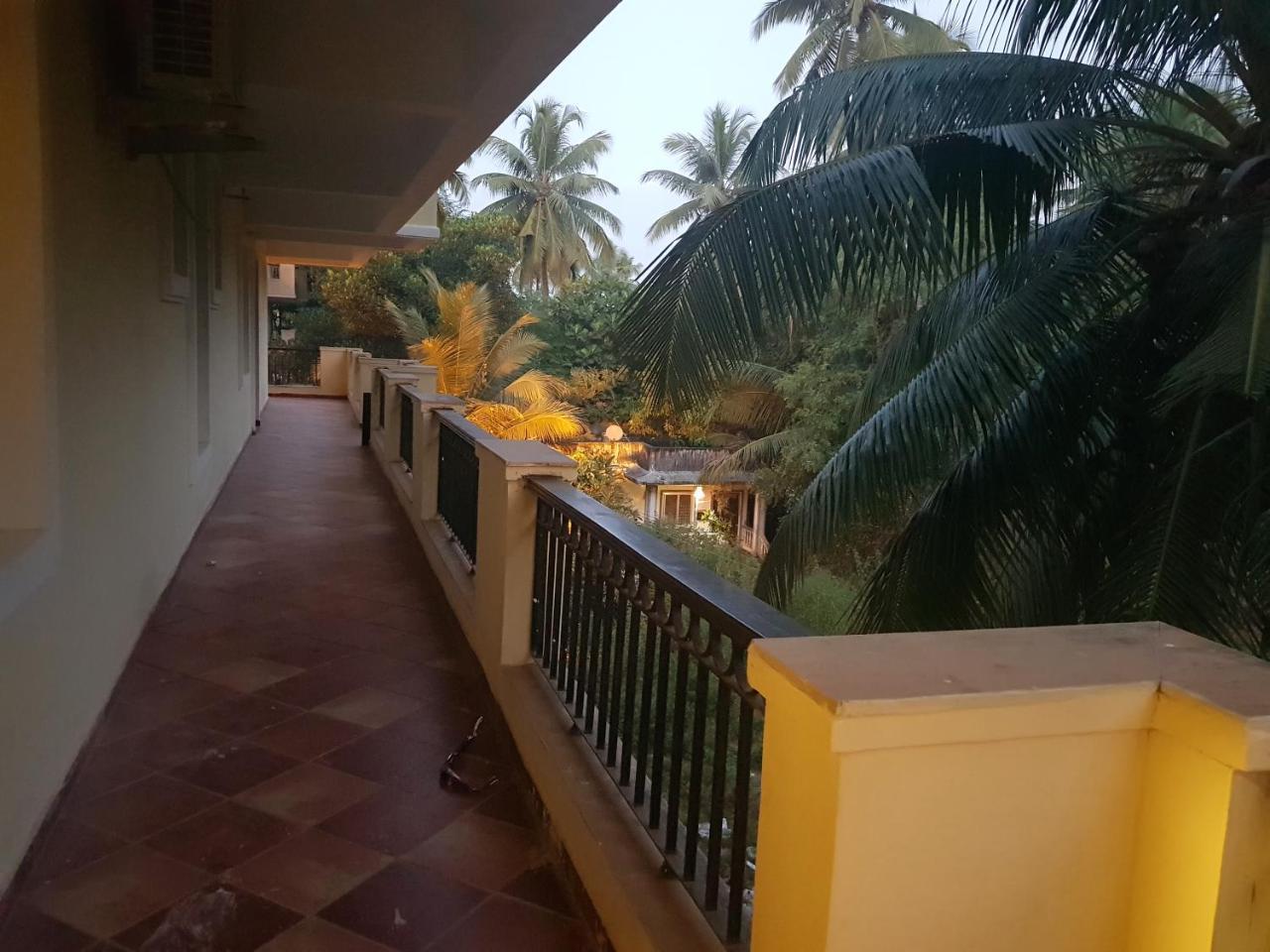 Areia De Goa, Comfort Stay Apartment Near Baga Beach Екстериор снимка